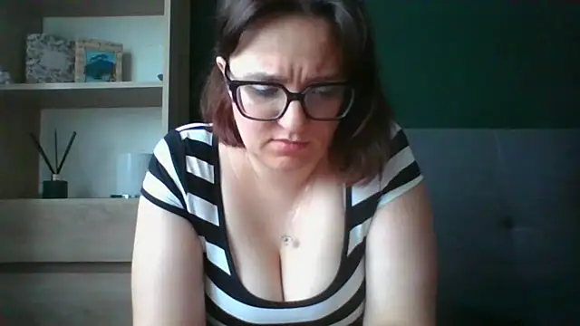 Snapshot of sensual_paris chatting on July 2026 05:23:02 AM sensual paris online show from July 2026 05:23:02 AM