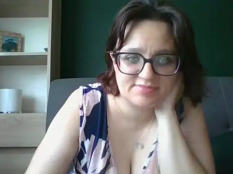 Snapshot of sensual_paris chatting on June 2026 05:29:02 AM sensual paris online show from June 2026 05:29:02 AM