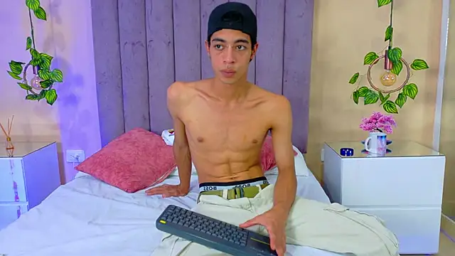 Liam  Mercury online show from June 2026 08:03:02 PM