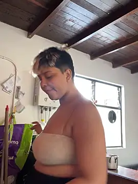 A CURVY HOT online show from May 2026 02:47:01 PM