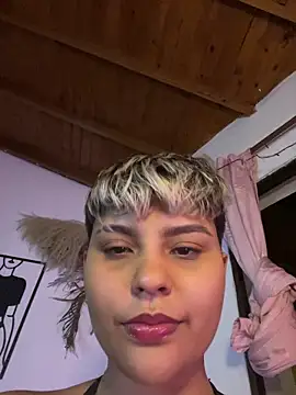 A CURVY HOT online show from May 2026 11:49:02 PM