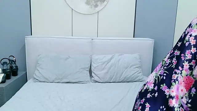 Gina lima online show from May 2026 10:44:02 AM