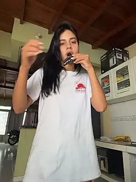 mia moonna online show from May 2026 12:22:02 PM