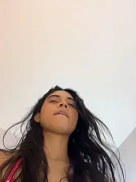 mia moonna online show from July 2026 12:57:02 PM