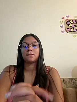 Snapshot of zoehot07 chatting on May 2026 07:28:02 PM zoehot07 online show from May 2026 07:28:02 PM
