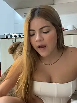 dulcemeggan online show from April 2026 05:00:02 AM