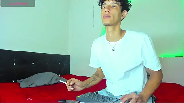 liammendoza98 online show from May 2026 12:04:02 PM