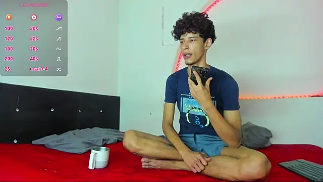 liammendoza98 online show from April 2026 11:03:02 AM