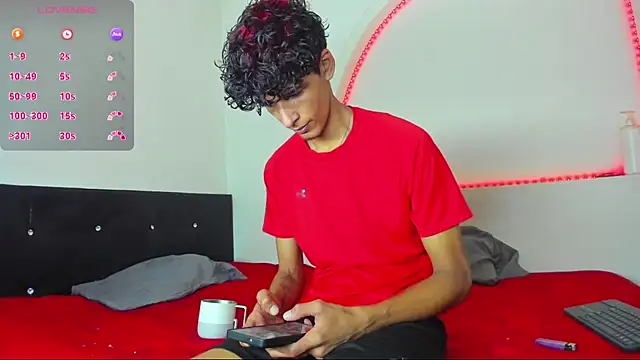 liammendoza98 online show from April 2026 11:17:01 AM