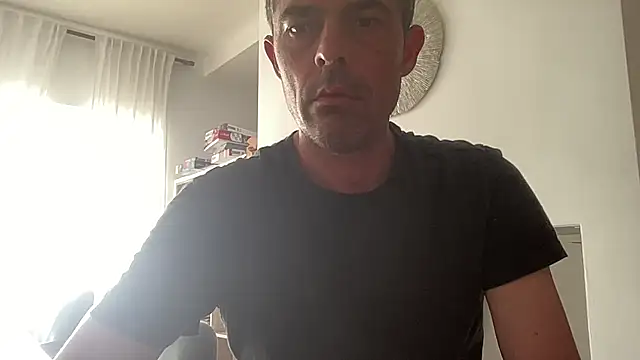 Riccardo86xx online show from May 2026 01:47:02 PM