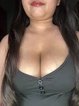 Naughty pooja44 online show from May 2026 07:44:01 AM