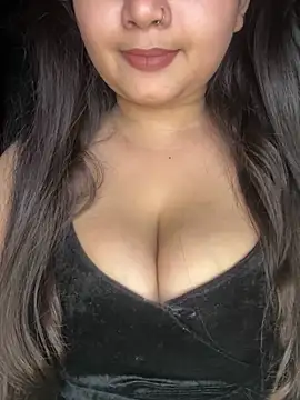Naughty pooja44 online show from May 2026 10:07:02 AM