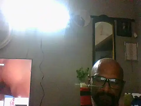 Snapshot of Lulu_Love_69 chatting on May 2026 02:30:01 AM Lulu Love 69 online show from May 2026 02:30:01 AM