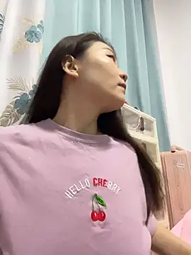 xiaochengzi505 online show from May 2026 01:36:01 PM