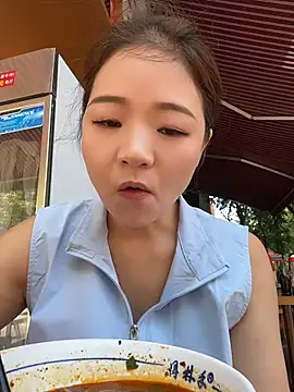 xiaochengzi505 online show from July 2026 01:40:02 AM
