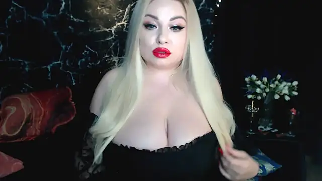 ValentinaaLuv online show from May 2026 06:01:01 PM