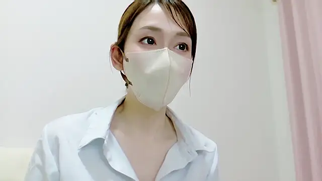 Snapshot of momoka__o0 chatting on June 2026 10:48:02 AM momoka o0 online show from June 2026 10:48:02 AM