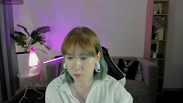 Elira Vane online show from June 2026 03:06:02 AM