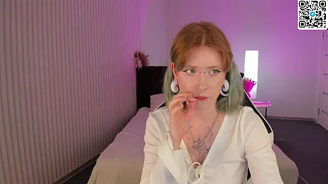 Elira Vane online show from June 2026 10:59:01 AM