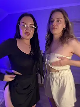 Cherry Pair online show from April 2026 11:36:02 AM