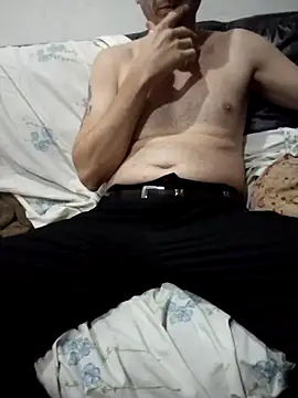 Snapshot of Alejandro83bsf chatting on July 2026 05:35:01 PM Alejandro83bsf online show from July 2026 05:35:01 PM