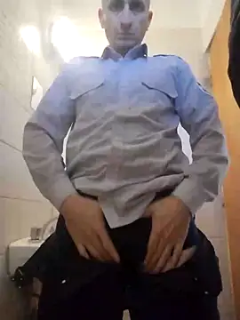 Alejandro83bsf online show from June 2026 04:07:02 PM