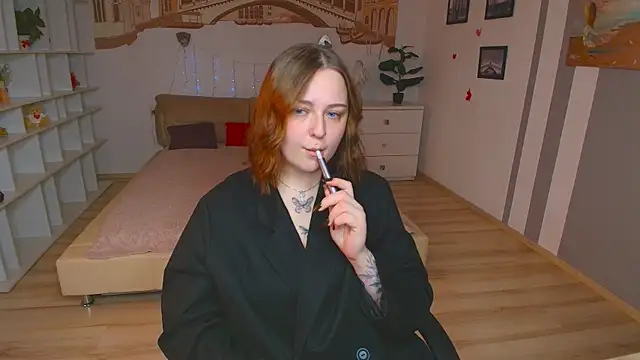 RosalinKirsten online show from May 2026 06:49:01 AM