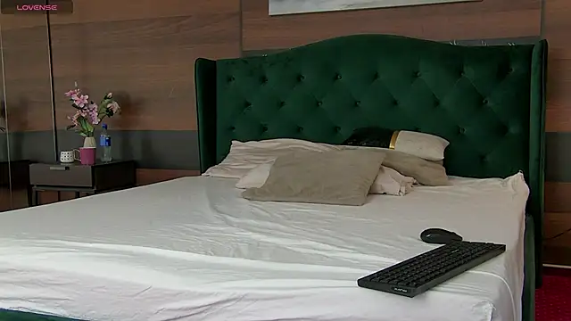 AlyceBeau online show from May 2026 05:59:01 AM