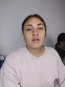 Snapshot of -brendda- chatting on June 2026 11:53:02 PM -brendda- online show from June 2026 11:53:02 PM