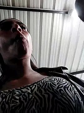 Sexy sarita outdoors online show from April 2026 08:40:02 PM