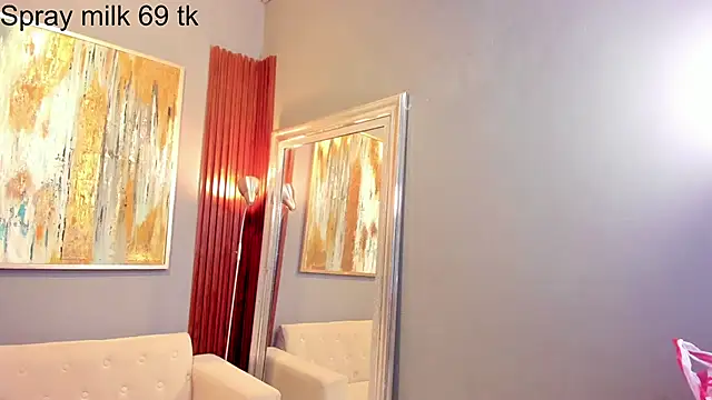 Kiara Curls online show from May 2026 11:18:01 AM