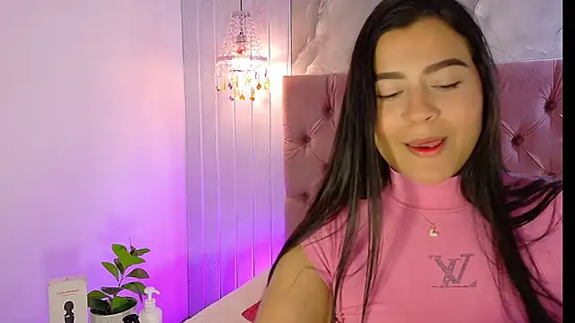 RenataPeach online show from June 2026 02:46:01 AM