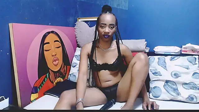 LolaSavageXO online show from July 2026 05:35:01 PM