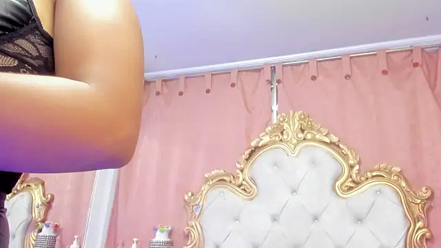 May Lovers online show from May 2026 01:10:01 PM