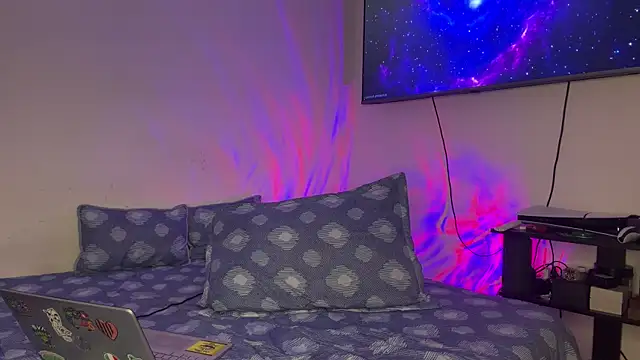 Snapshot of SexxxySquirterStev777 chatting on June 2026 11:42:02 AM SexxxySquirterStev777 online show from June 2026 11:42:02 AM