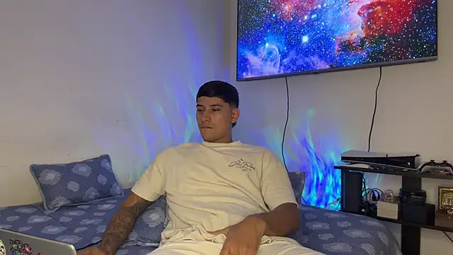 SexxxySquirterStev777 online show from May 2026 01:18:02 PM