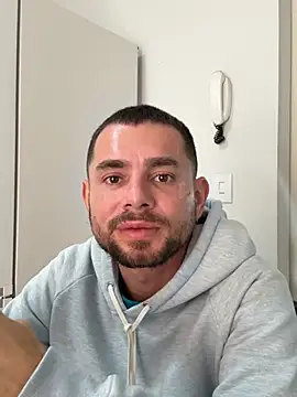 Snapshot of vitor_souz chatting on May 2026 02:12:01 PM vitor souz online show from May 2026 02:12:01 PM