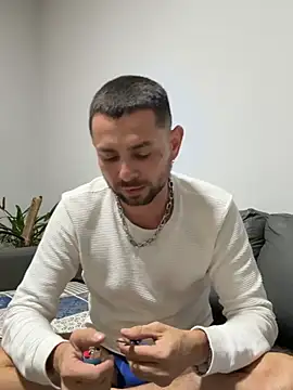 Snapshot of vitor_souz chatting on May 2026 10:46:02 PM vitor souz online show from May 2026 10:46:02 PM
