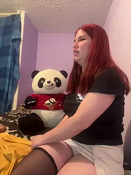 Snapshot of Caro_redd chatting on May 2026 12:34:01 PM Caro redd online show from May 2026 12:34:01 PM