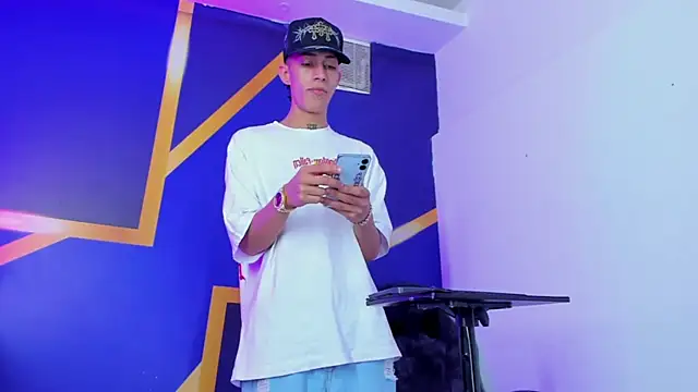 Timmy Turner333 online show from July 2026 08:10:01 AM