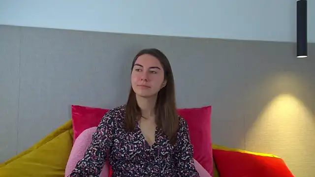 Snapshot of AlisaAlarie chatting on May 2026 06:19:01 AM AlisaAlarie online show from May 2026 06:19:01 AM