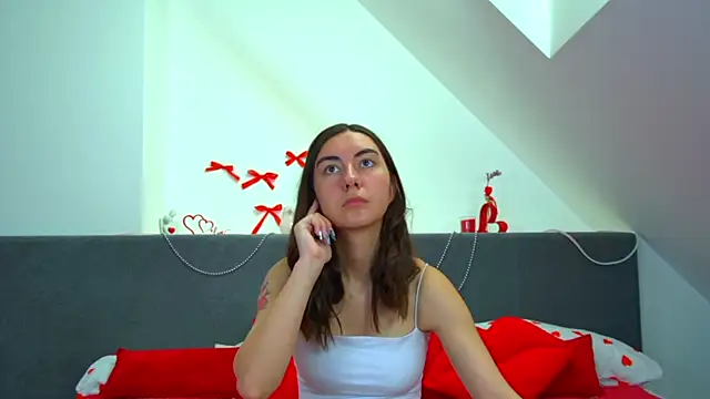 Snapshot of AlisaAlarie chatting on May 2026 06:31:02 AM AlisaAlarie online show from May 2026 06:31:02 AM