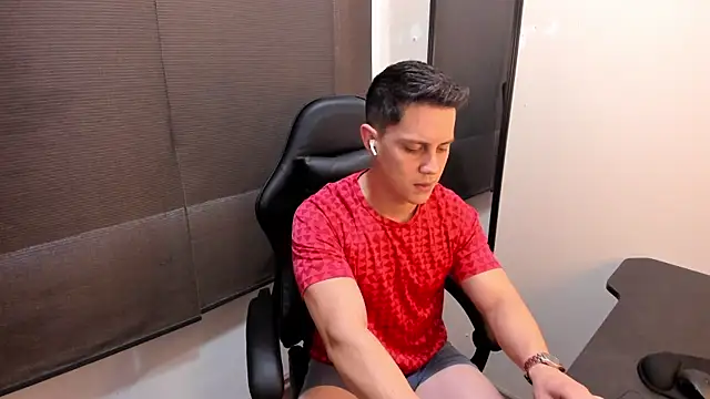 KendricTorres online show from May 2026 02:24:02 PM