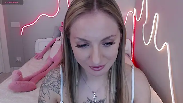 MirrraMisss online show from May 2026 03:26:01 PM
