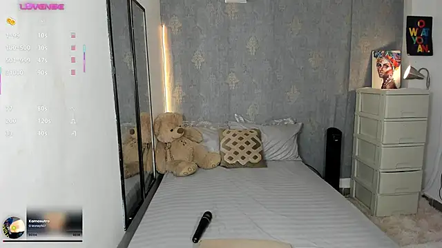 alessia anderson online show from October 2025 10:11:01 PM