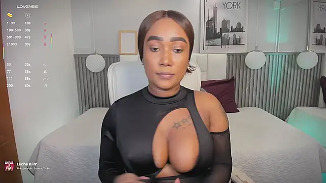 alessia anderson online show from May 2026 08:41:06 PM