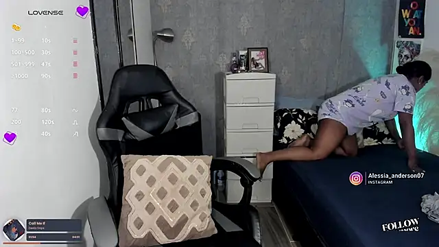 alessia anderson online show from September 2025 05:50:01 AM