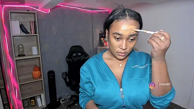 alessia anderson online show from October 2025 11:26:02 PM