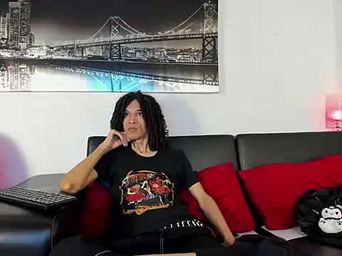anddy hugecock online show from May 2026 01:06:01 PM