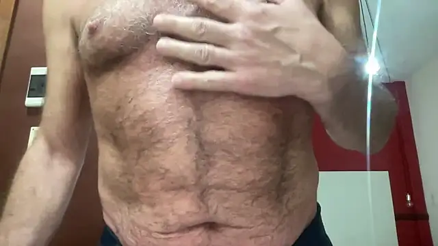 henrybull007 online show from May 2026 11:03:02 PM